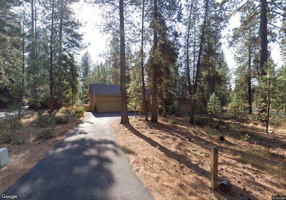 56832 Pineneedle Ln, Bend, OR 97707 - photo 1