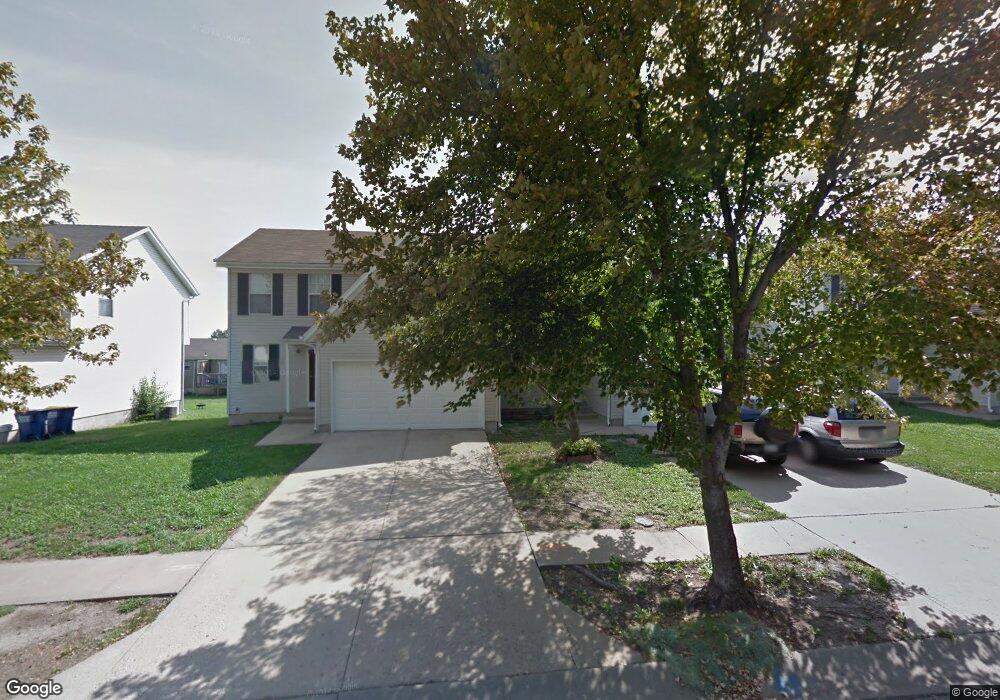 8815 Lakeview Ave, Lenexa, KS 66219 - photo 1