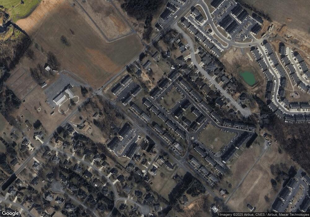 2906 Crystal Spring Ln, Harrisonburg, VA 22801 - photo 1