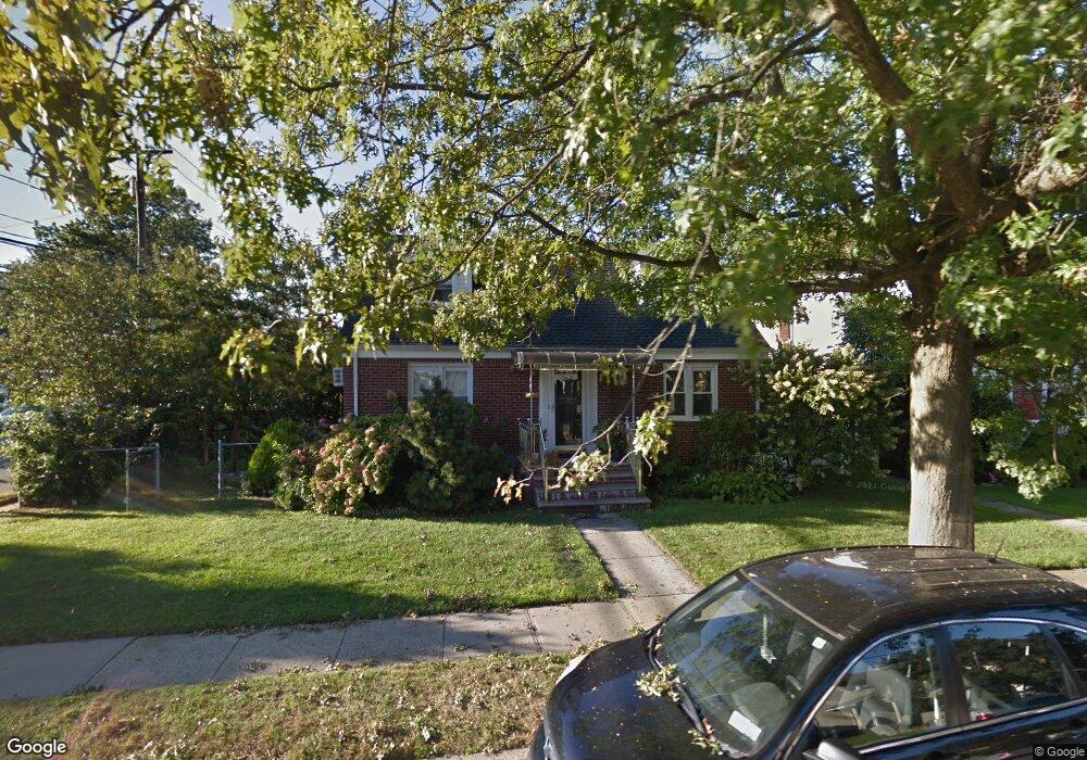 99 Kenneth Place, New Hyde Park, NY 11040 - photo 1