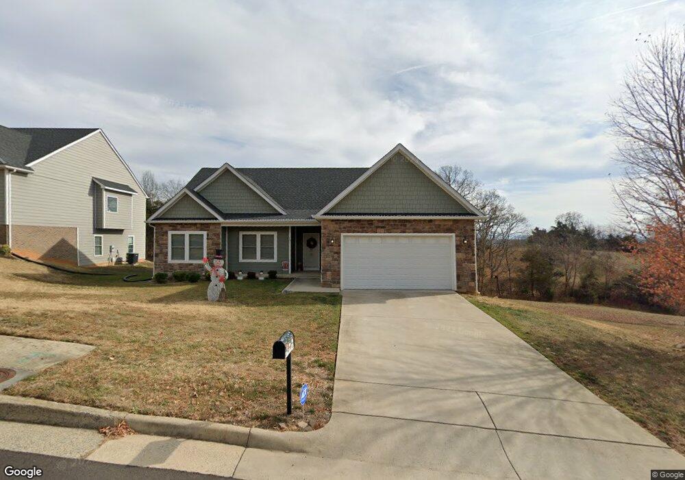 101 Stonewall Jackson Blvd, Staunton, VA 24401 - photo 1