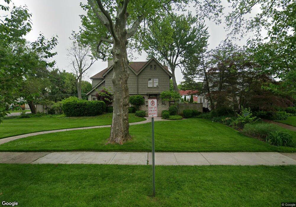 2448 Sherwood Rd, Columbus, OH 43209 - photo 1