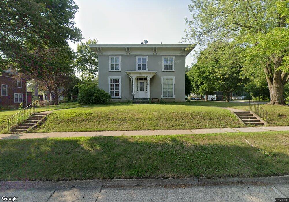 725 W 4th St, Red Wing, MN 55066 - photo 1