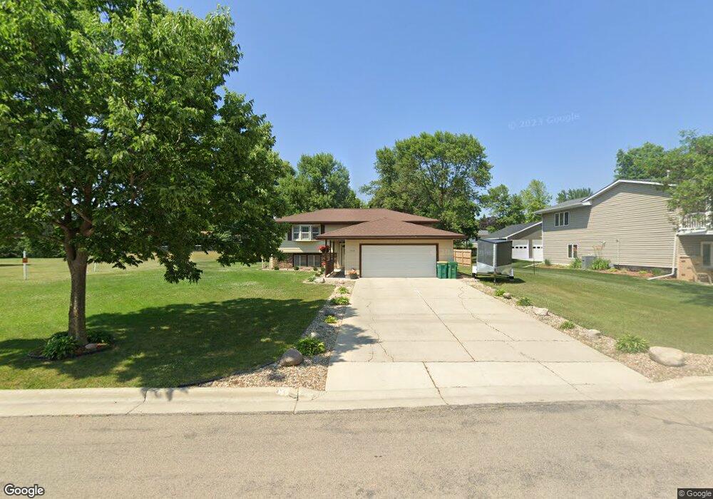 1718 Canary Dr, Albert Lea, MN 56007 - photo 1