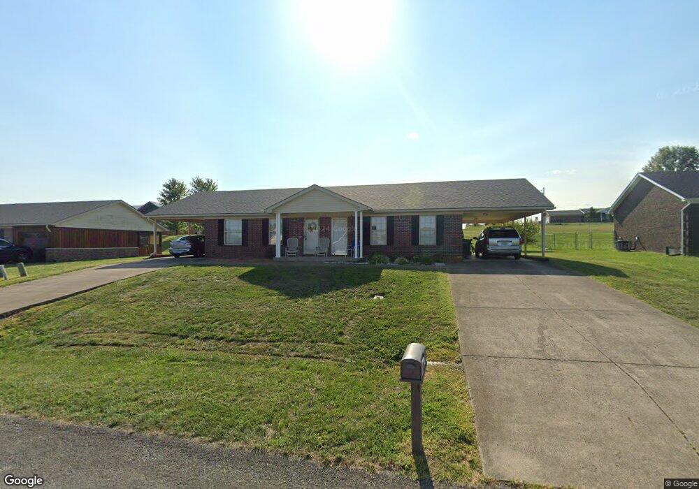 109 Apache Ct, Bloomfield, KY 40008 - photo 1