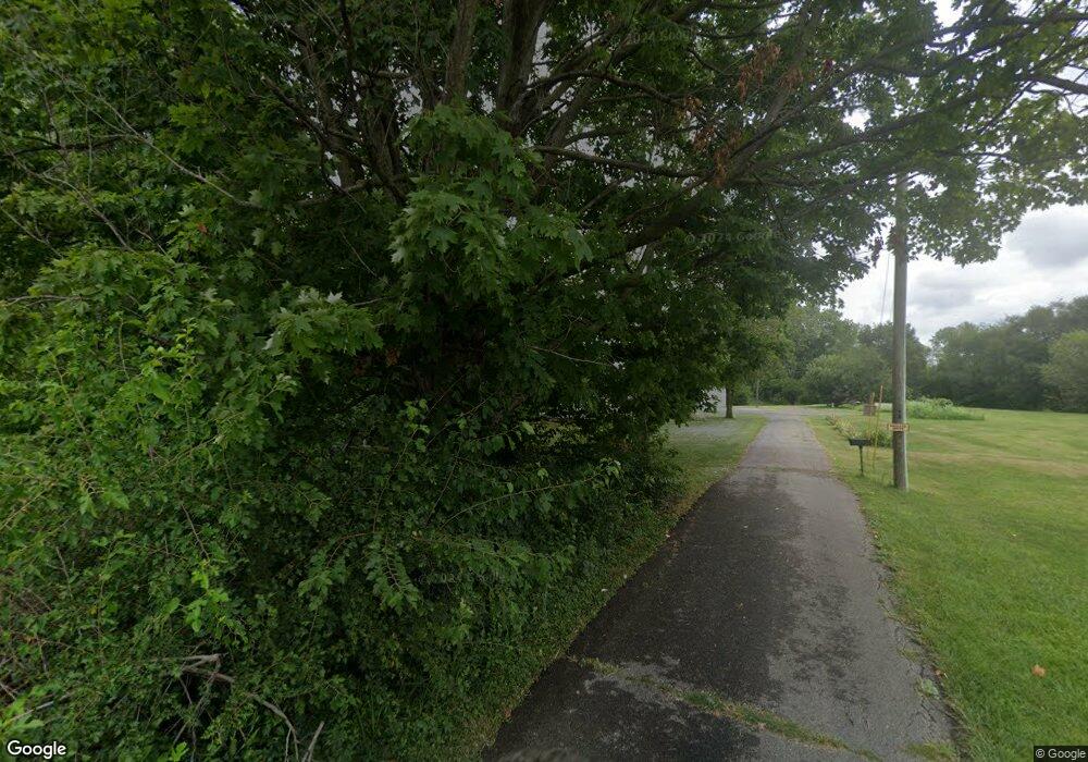 1130 E Riley St, Columbus, IN 47201 - photo 1