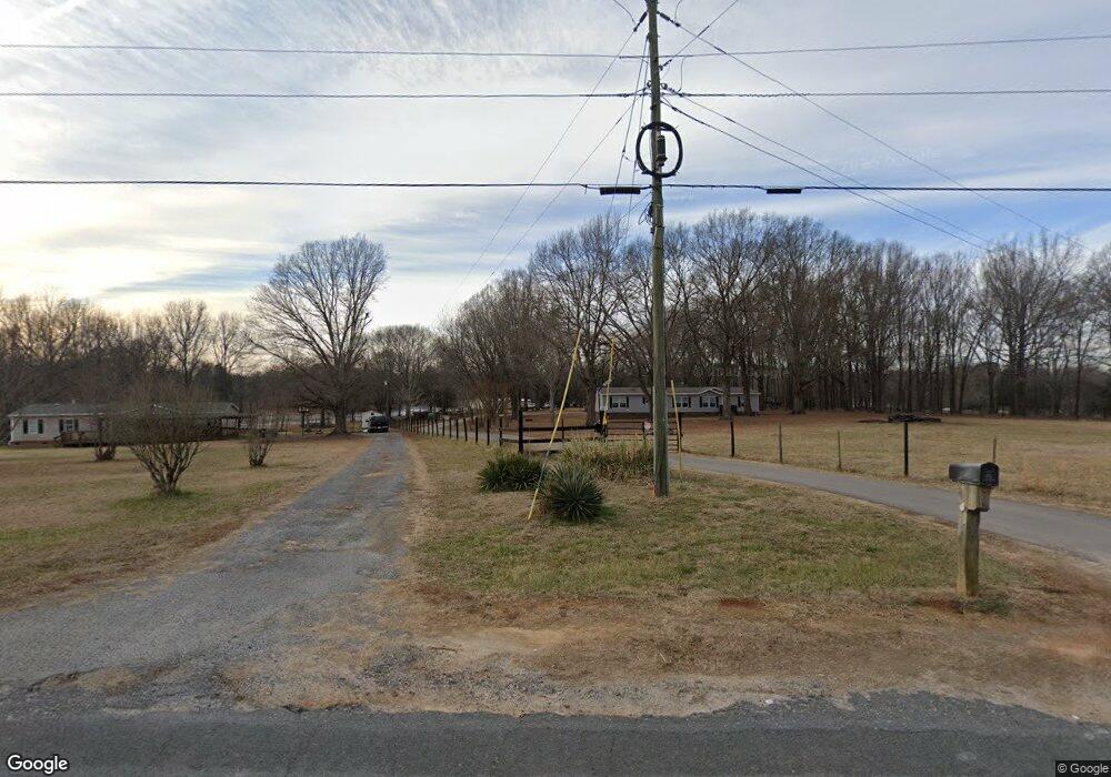 2005 Beamguard Rd, Clover, SC 29710 - photo 1