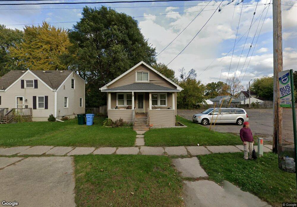 1827 S Mlk Blvd, Lansing, MI 48910 - photo 1