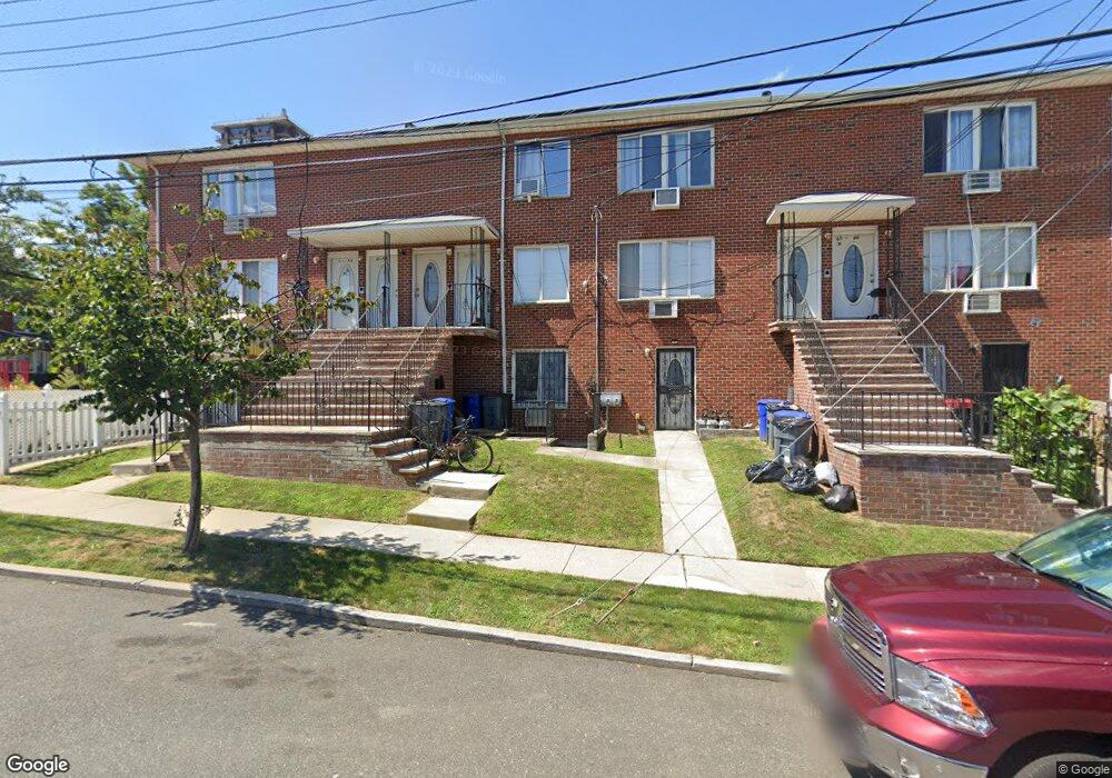 61-50 162nd St unit 3F, Flushing, NY 11365 - photo 1