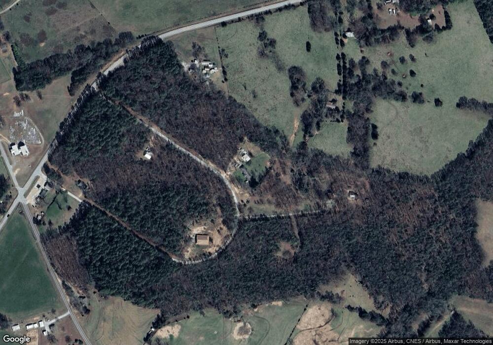 1550 Armour Cir, Elberton, GA 30635 - photo 1