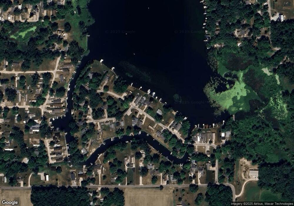 126 Ems D17 Ln, Syracuse, IN 46567 - photo 1