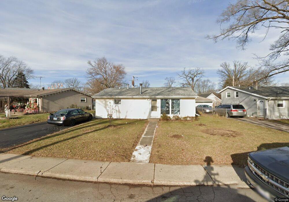 326 Delaware St, Carpentersville, IL 60110 - photo 1