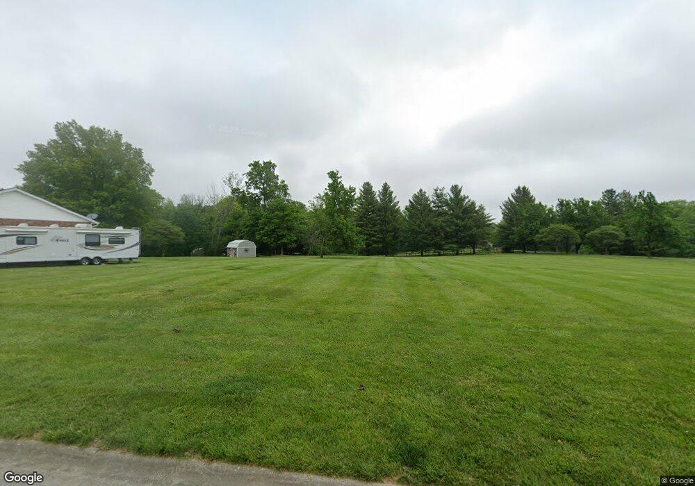 608 Meadow Lake Dr, Freeburg, IL 62243 - photo 1