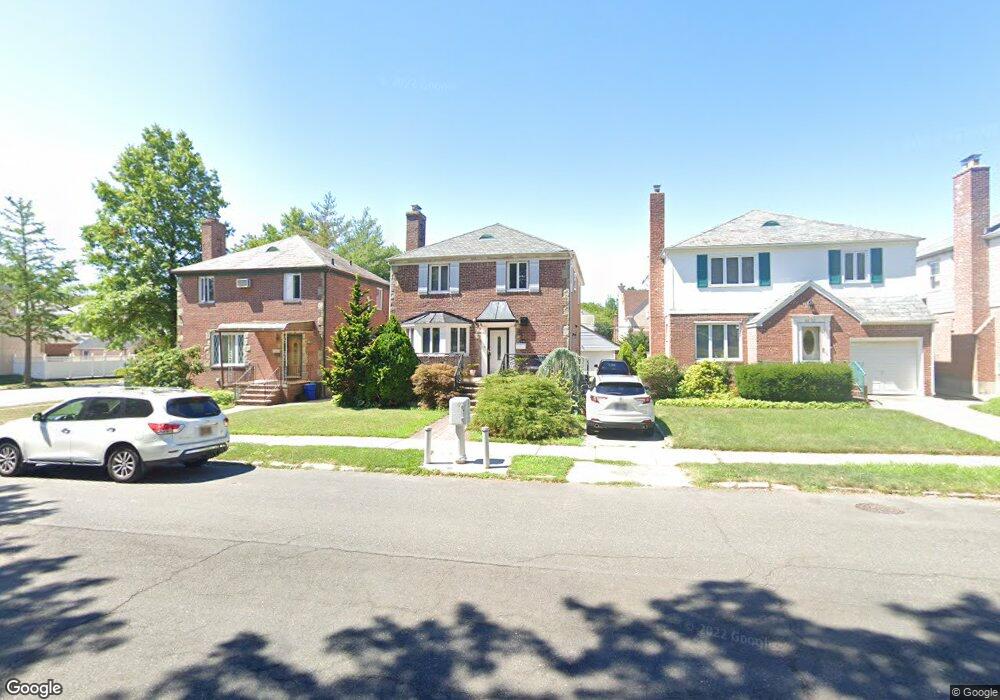 8056 193rd St, Hollis, NY 11423 - photo 1