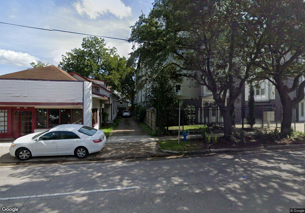 916 Yale St, Houston, TX 77008 - photo 1