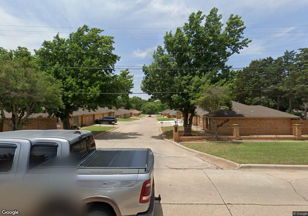 2303 N Country Club Rd, Duncan, OK 73533 - photo 1