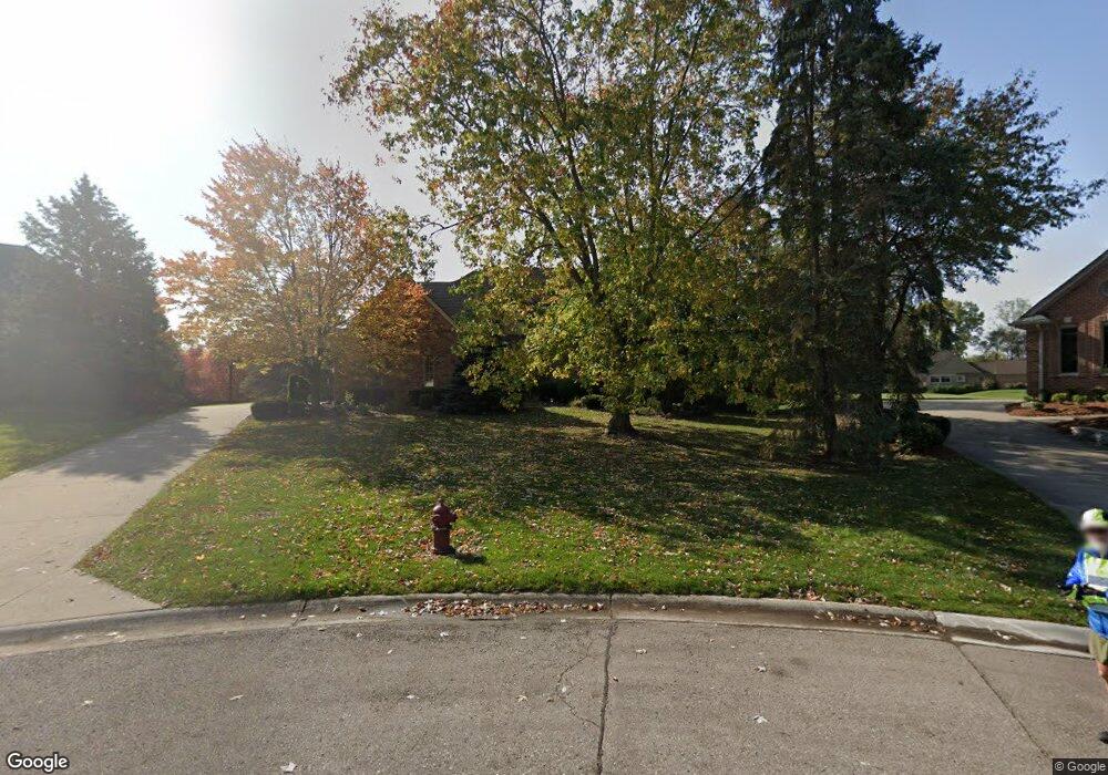 5091 Oak Tree Ct unit 128, Ann Arbor, MI 48108 - photo 1