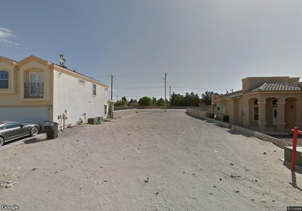 704 Danube Dr, Horizon City, TX 79928 - photo 1