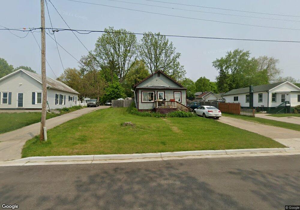 514 Jones St, Ionia, MI 48846 - photo 1