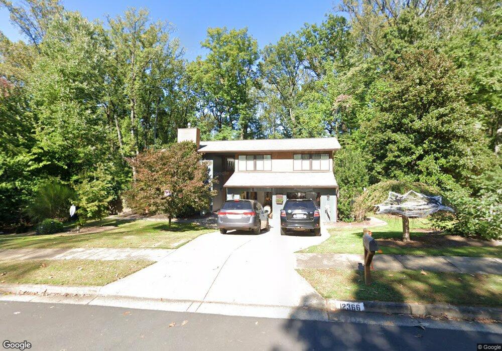 12366 Lima Ln, Reston, VA 20191 - photo 1