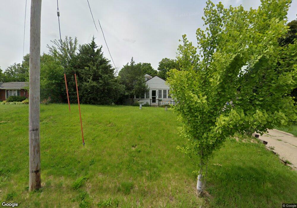 2600 E 29th St, Des Moines, IA 50317 - photo 1