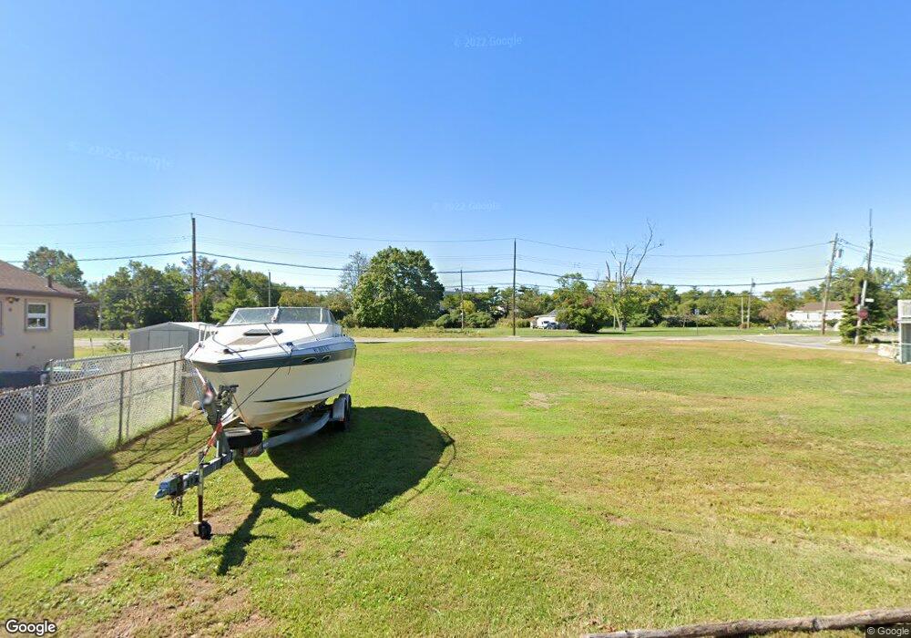 134 Fox Ln, Staten Island, NY 10306 - photo 1