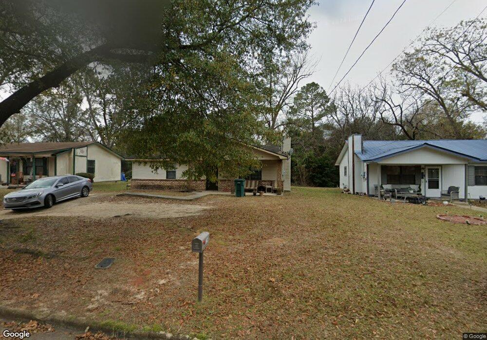 236 Doctor T V McCoo Blvd N, Eufaula, AL 36027 - photo 1