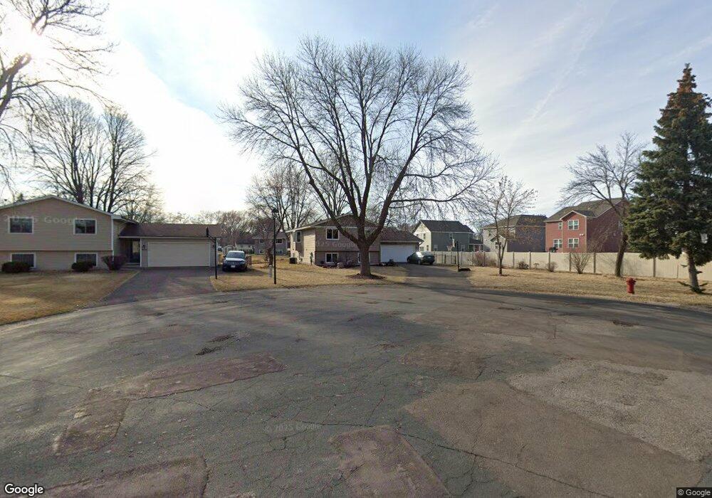 9483 Lancaster Ln N, Maple Grove, MN 55369 - photo 1