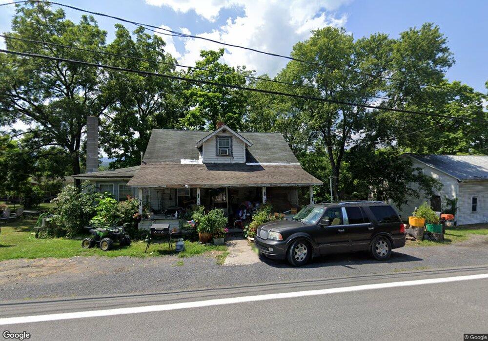 528 Winchester Ave, Moorefield, WV 26836 - photo 1