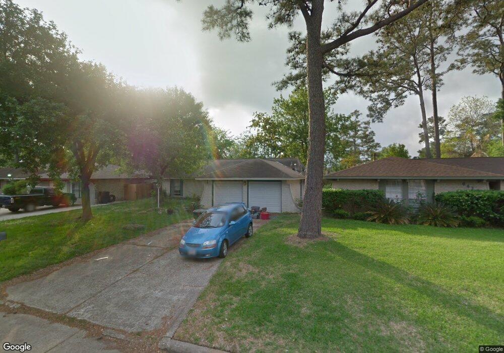 6415 Oaknut Dr, Houston, TX 77088 - photo 1