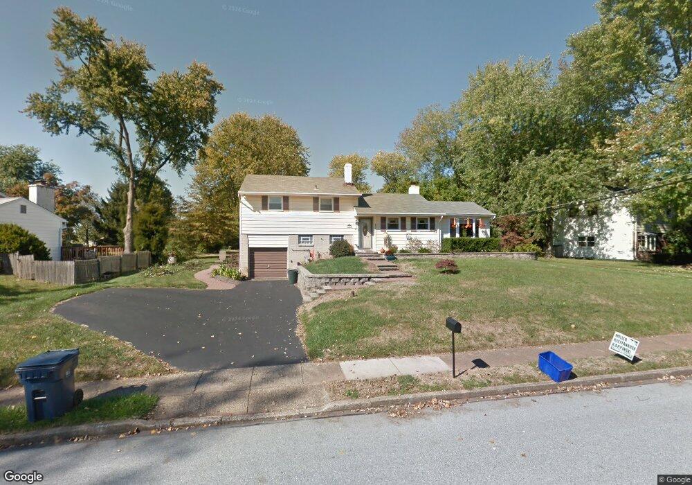 1081 Wayfield Dr, Norristown, PA 19403 - photo 1