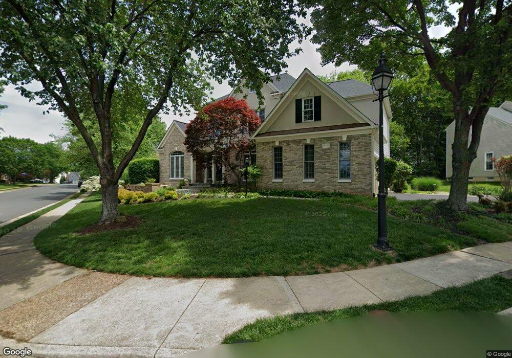 9348 Braymore Cir, Fairfax Station, VA 22039 - photo 1