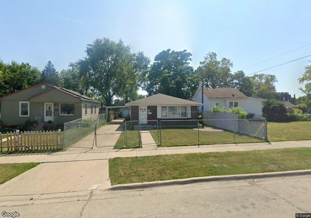 1723 Lloyd Ave, Waukegan, IL 60085 - photo 1