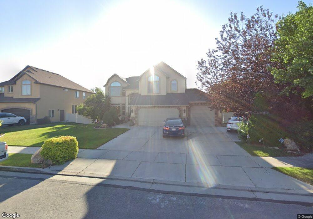 10279 Chestnut View Ct, South Jordan, UT 84095 - photo 1