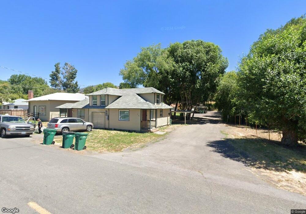 1706 Crest St, Klamath Falls, OR 97603 - photo 1