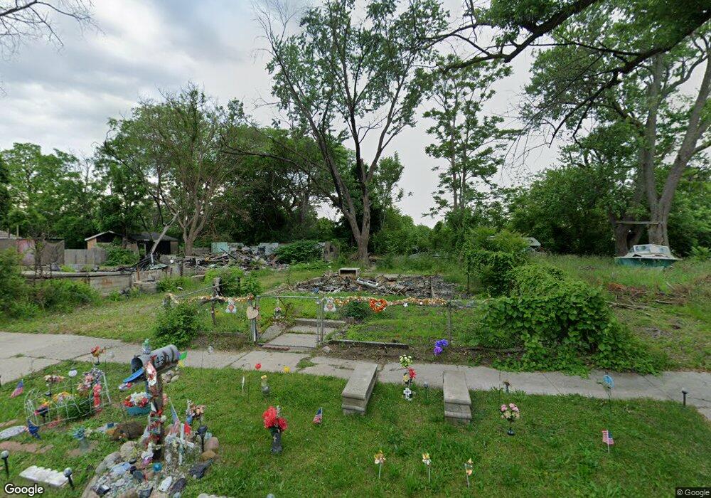 1430 E Hamilton Ave, Flint, MI 48506 - photo 1