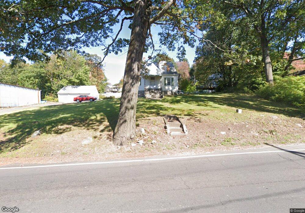 815 Meriden Rd, Waterbury, CT 06705 - photo 1