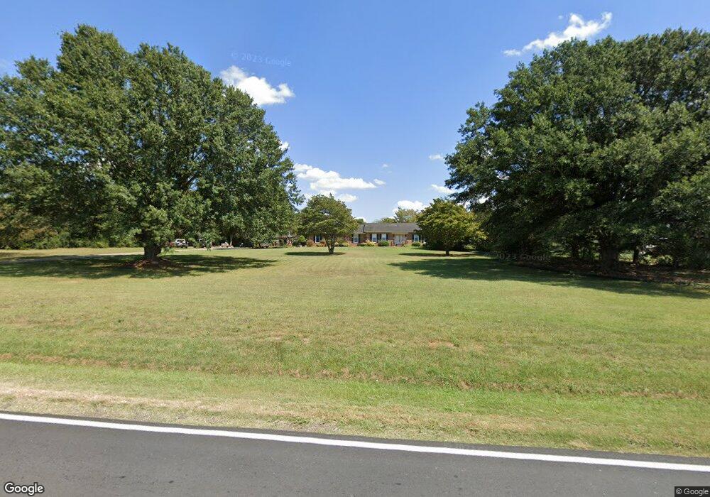 2010 Reepsville Rd, Lincolnton, NC 28092 - photo 1