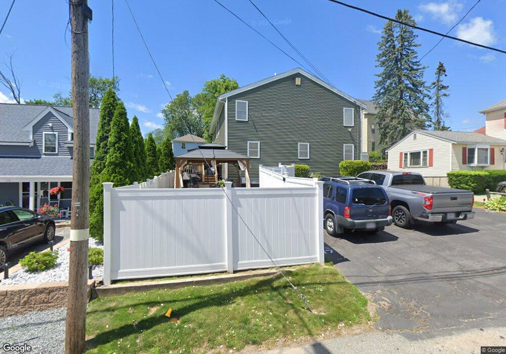 314 Cumberland Rd, Lowell, MA 01850 - photo 1