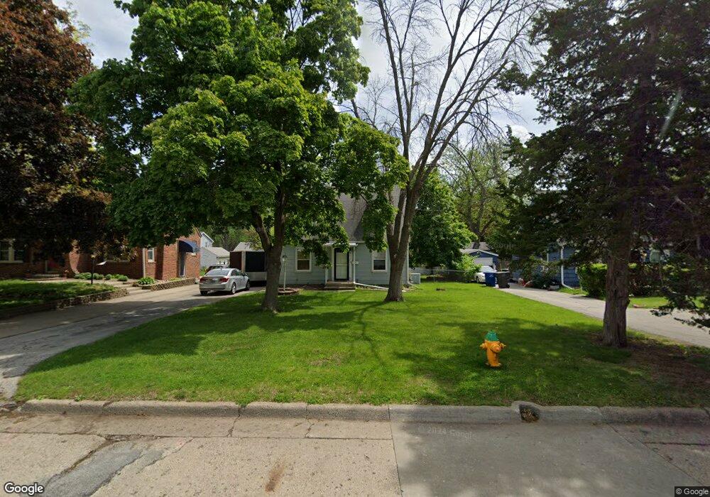 3111 47th St, Des Moines, IA 50310 - photo 1