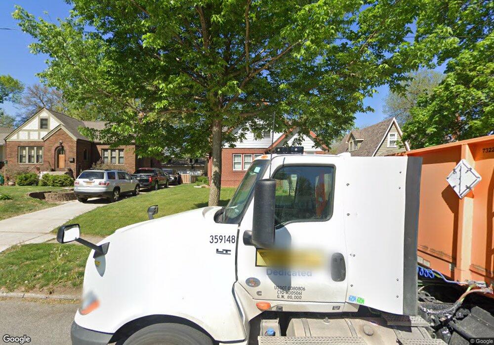 1130 46th St, Des Moines, IA 50311 - photo 1