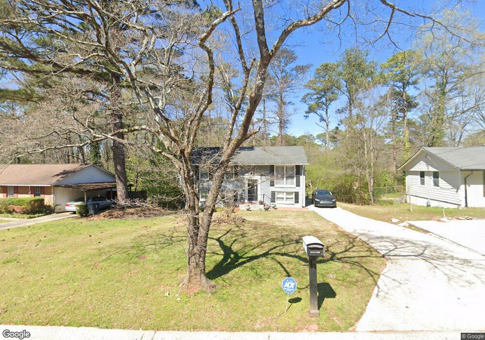 882 Brian Ln, Forest Park, GA 30297 - photo 1