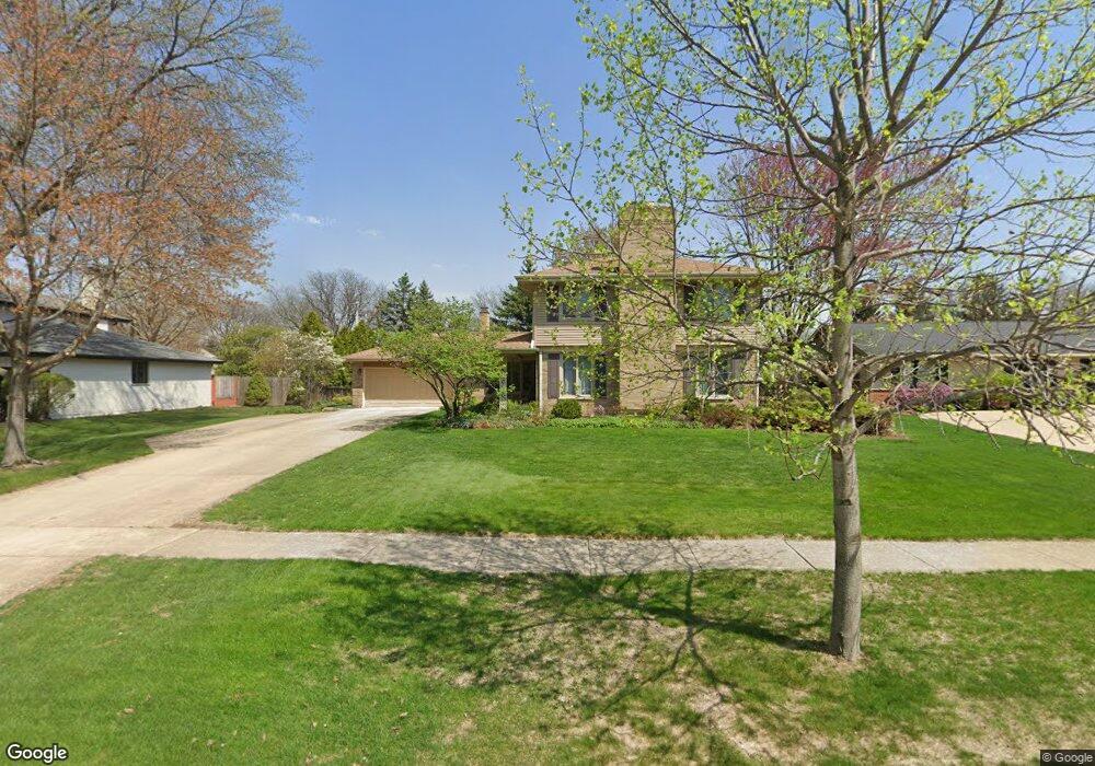 1605 Gamon Rd, Wheaton, IL 60189 - photo 1