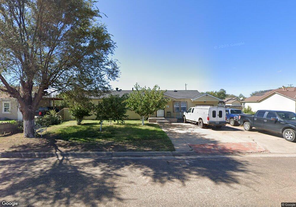 707 Spruce Ave, Dumas, TX 79029 - photo 1