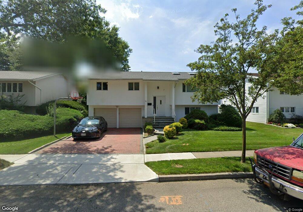 25 Fishermans Dr, Port Washington, NY 11050 - photo 1