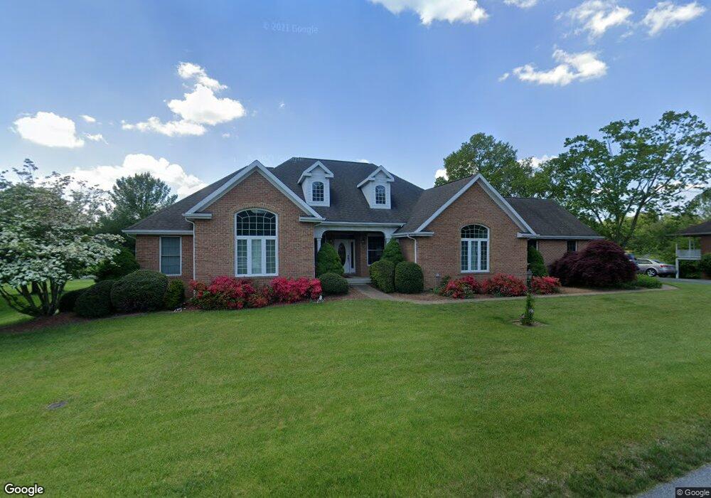 210 S Tamarac Dr, Shepherdstown, WV 25443 - photo 1