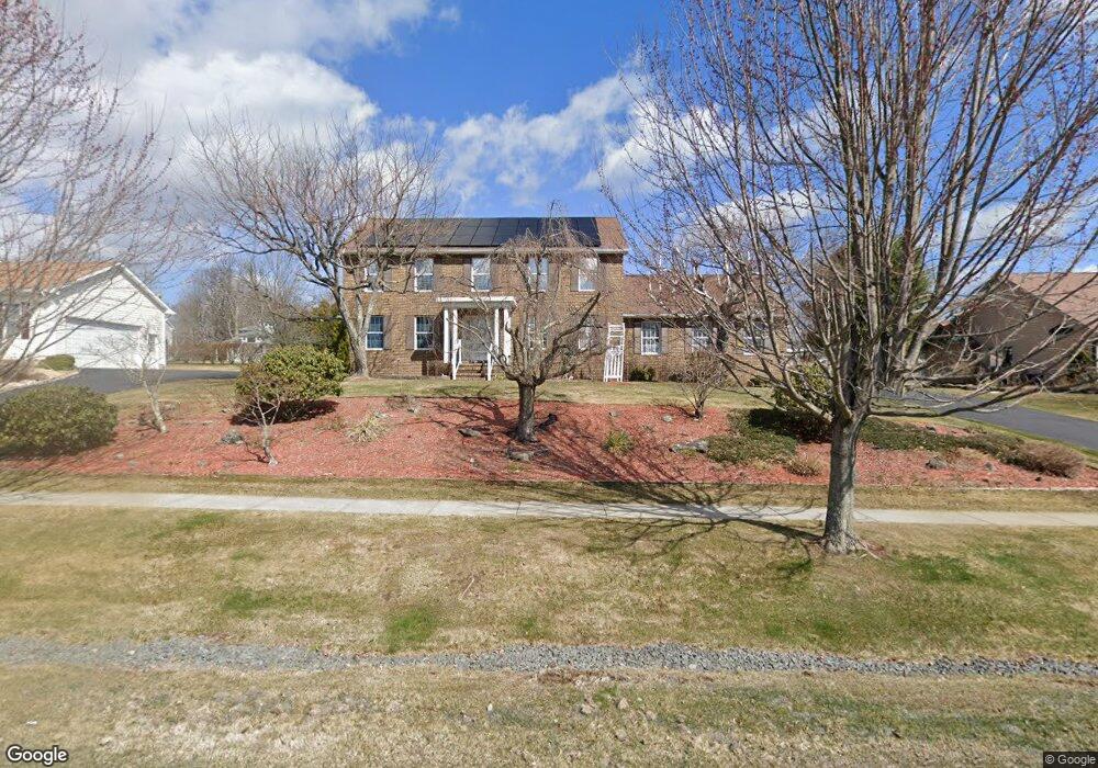 918 Clearview Rd, Moscow, PA 18444 - photo 1