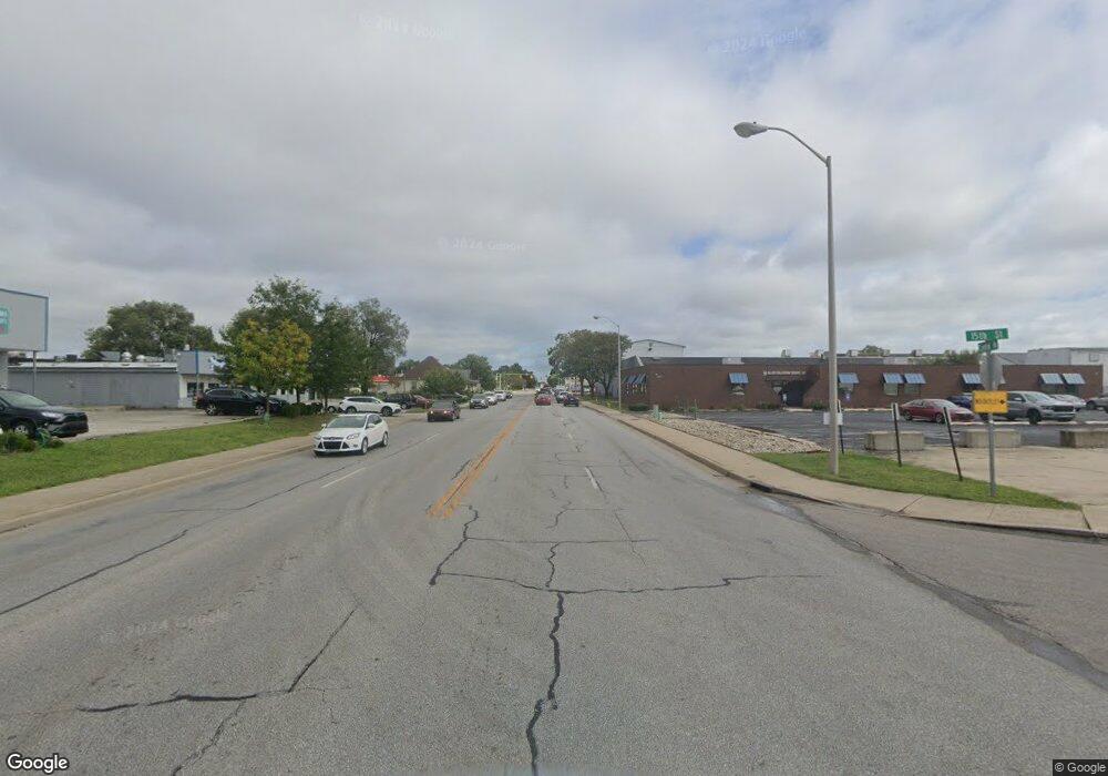 15 Westbrook, Columbus, IN 47201 - photo 1