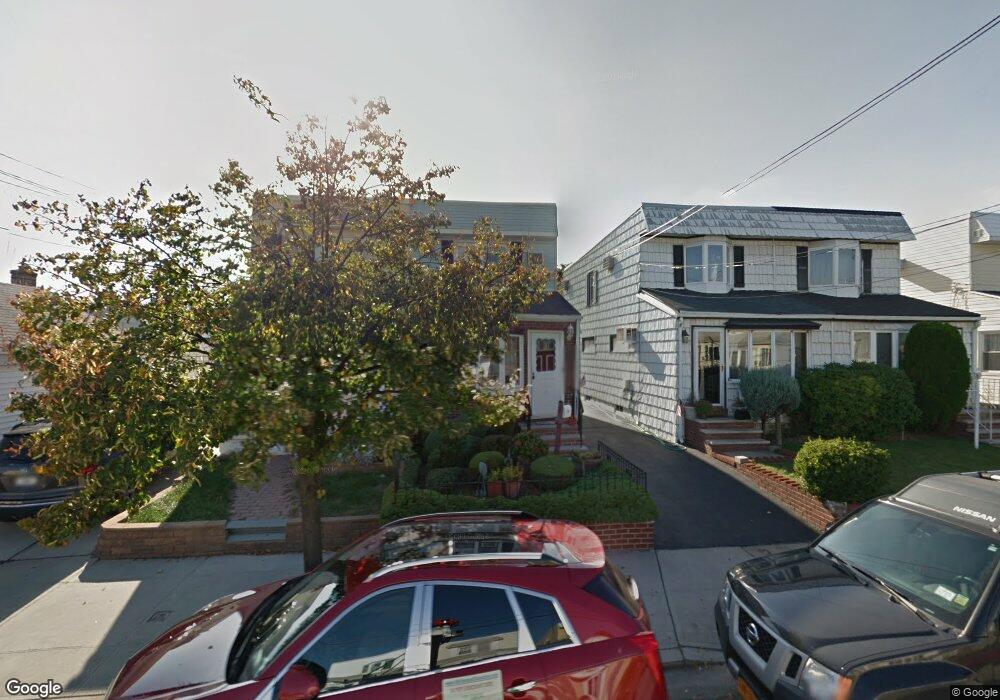 3246 201st St, Bayside, NY 11361 - photo 1