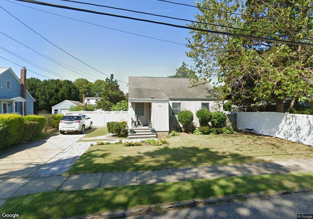 85 Ferndale Ct, Copiague, NY 11726 - photo 1